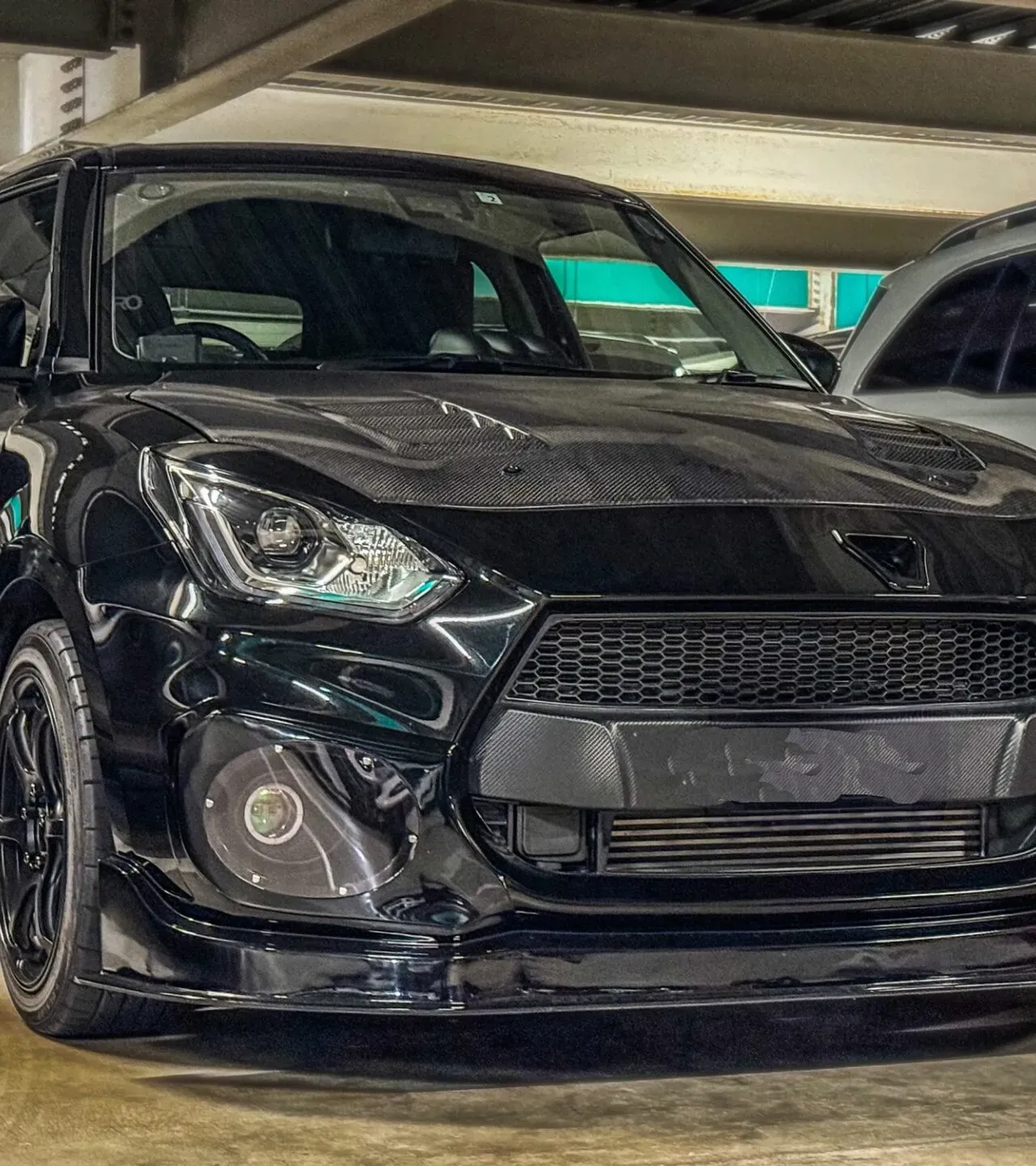 ADVAN Racing RG-4 17inch 7.5J inset +48 PCD 114.3
(zc33s swift sport)