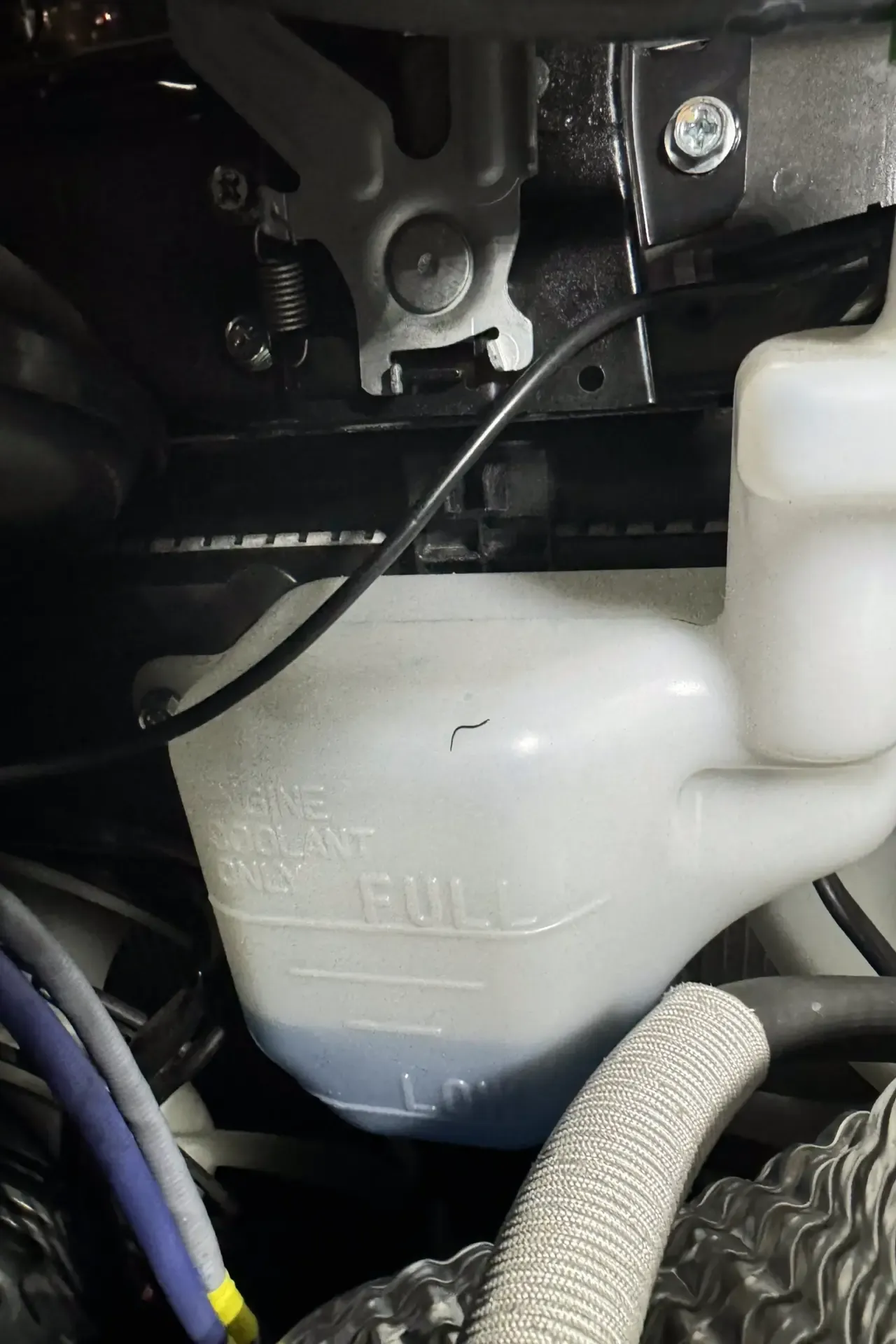 ZC33Sのクーラント(冷却液)をDIY交換する手順を詳しく解説 - 画像19