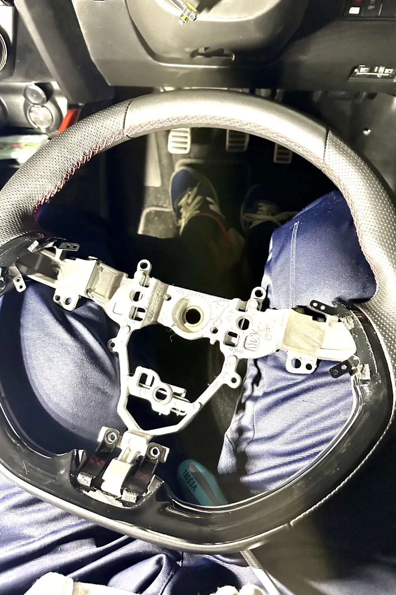 WORKS BELLステアリングスイッチ移設キットでハンドル交換取り付け方法 - 画像17