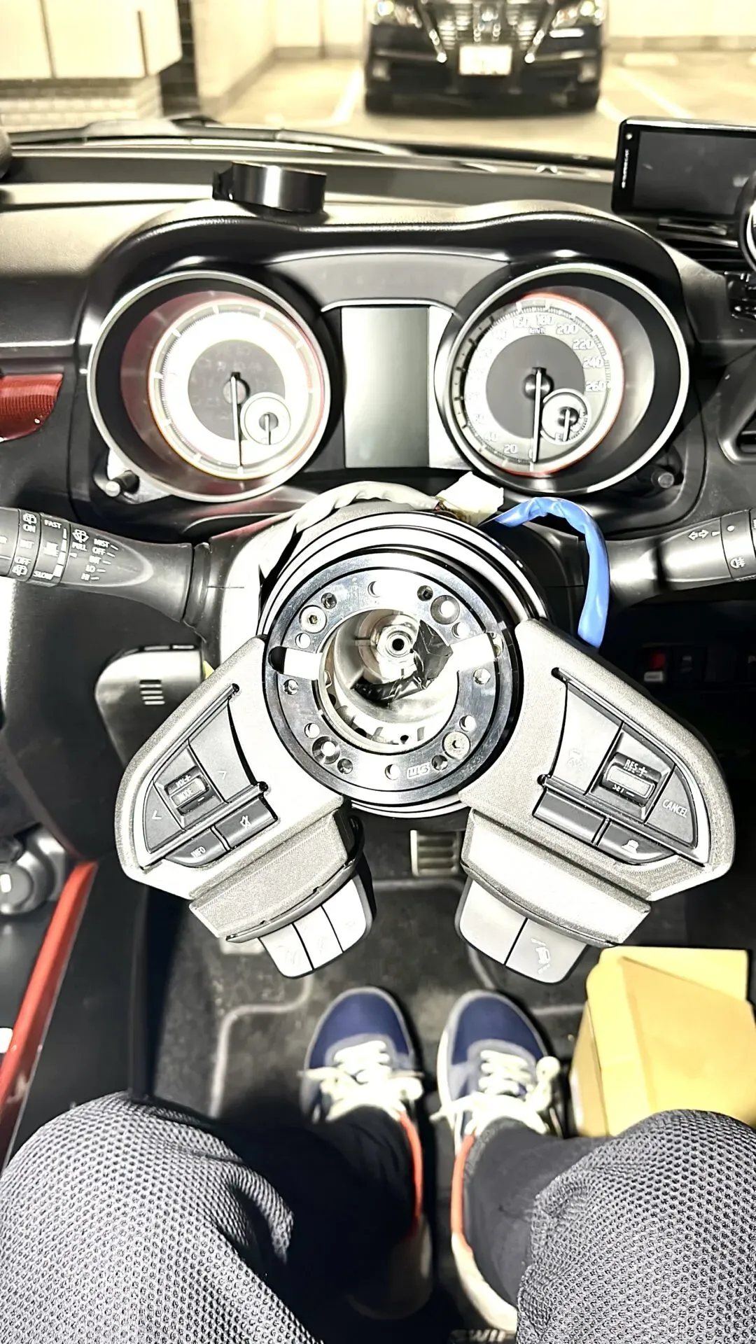 WORKS BELLステアリングスイッチ移設キットでハンドル交換取り付け方法 - 画像22