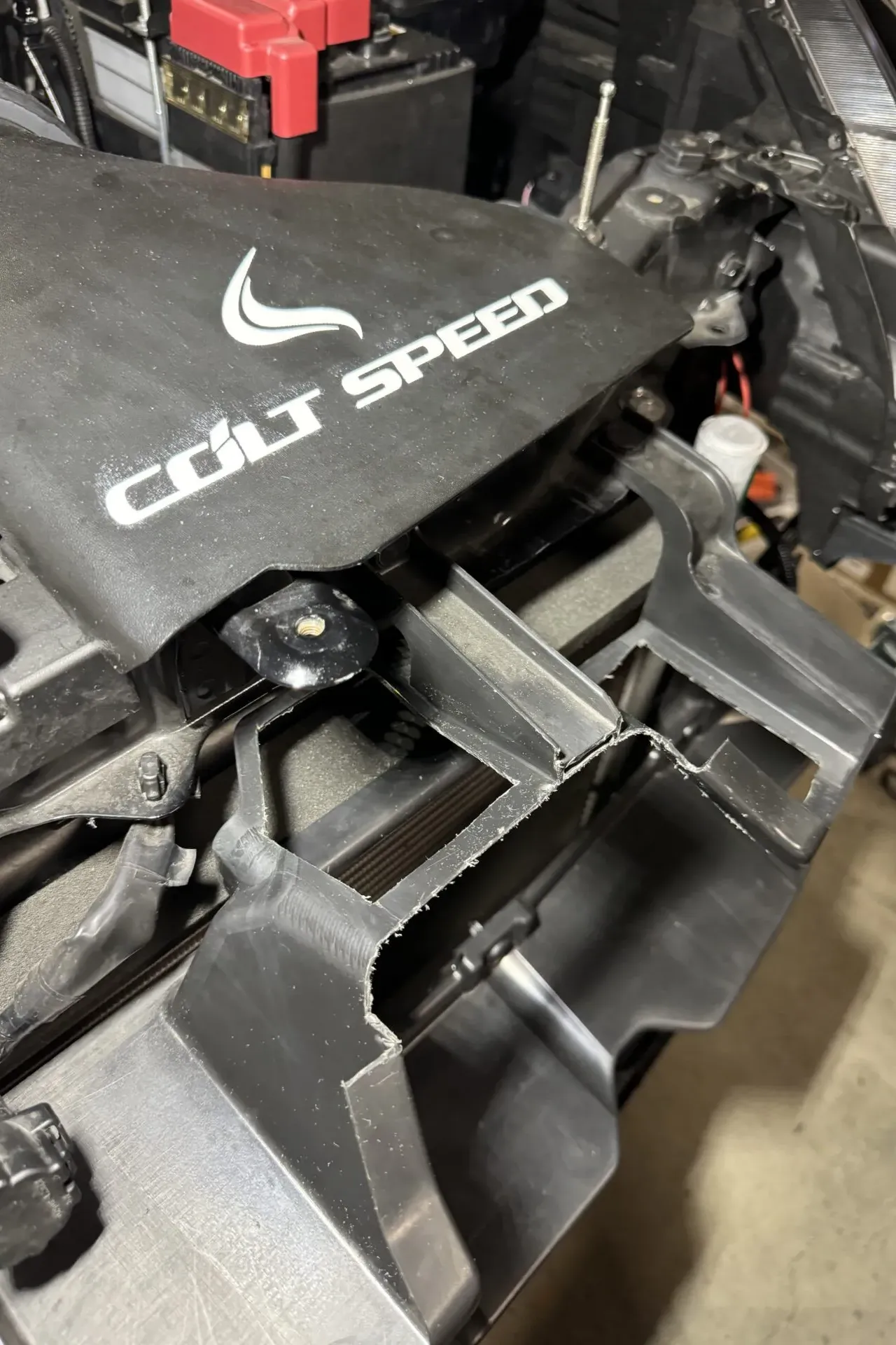 ZC33Sの吸気効率アップシュラウドに穴あけ加工する方法 - 画像7