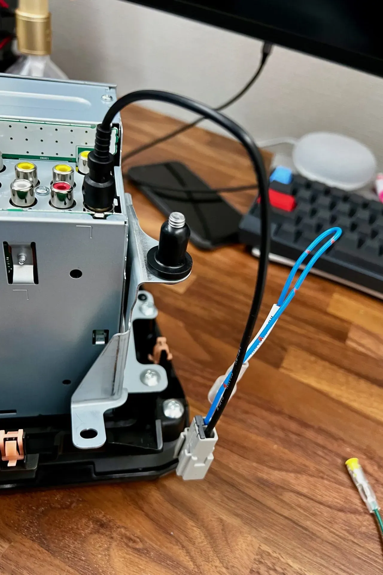 FH-8500DVSの取り付け方法を解説初心者でもカーナビをDIYで設置 - 画像13