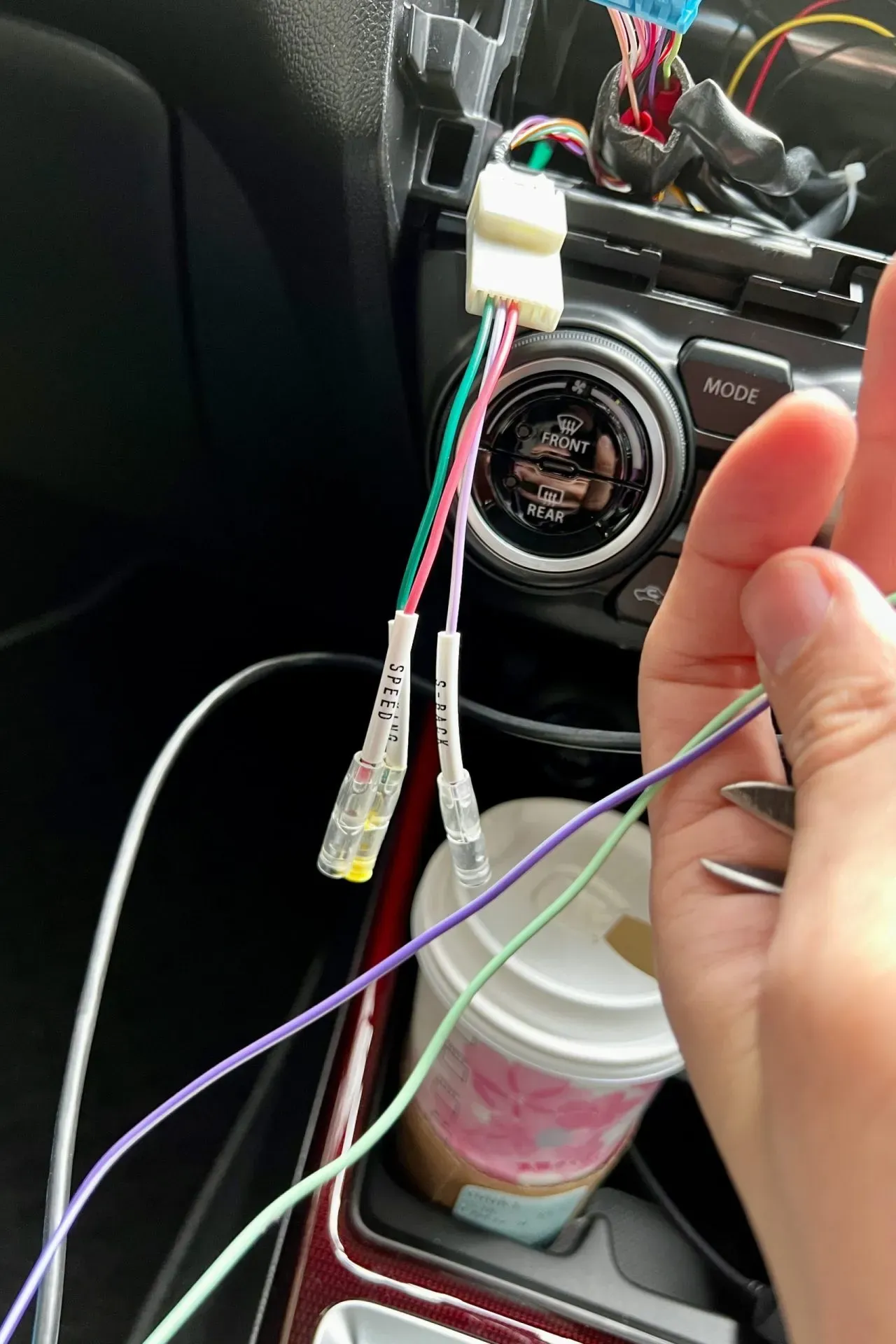 FH-8500DVSの取り付け方法を解説初心者でもカーナビをDIYで設置 - 画像21