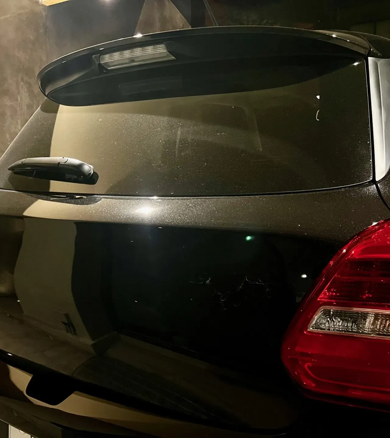 車のエンブレムの外し方を解説無料で綺麗にエンブレムレスにする方法 - 画像3