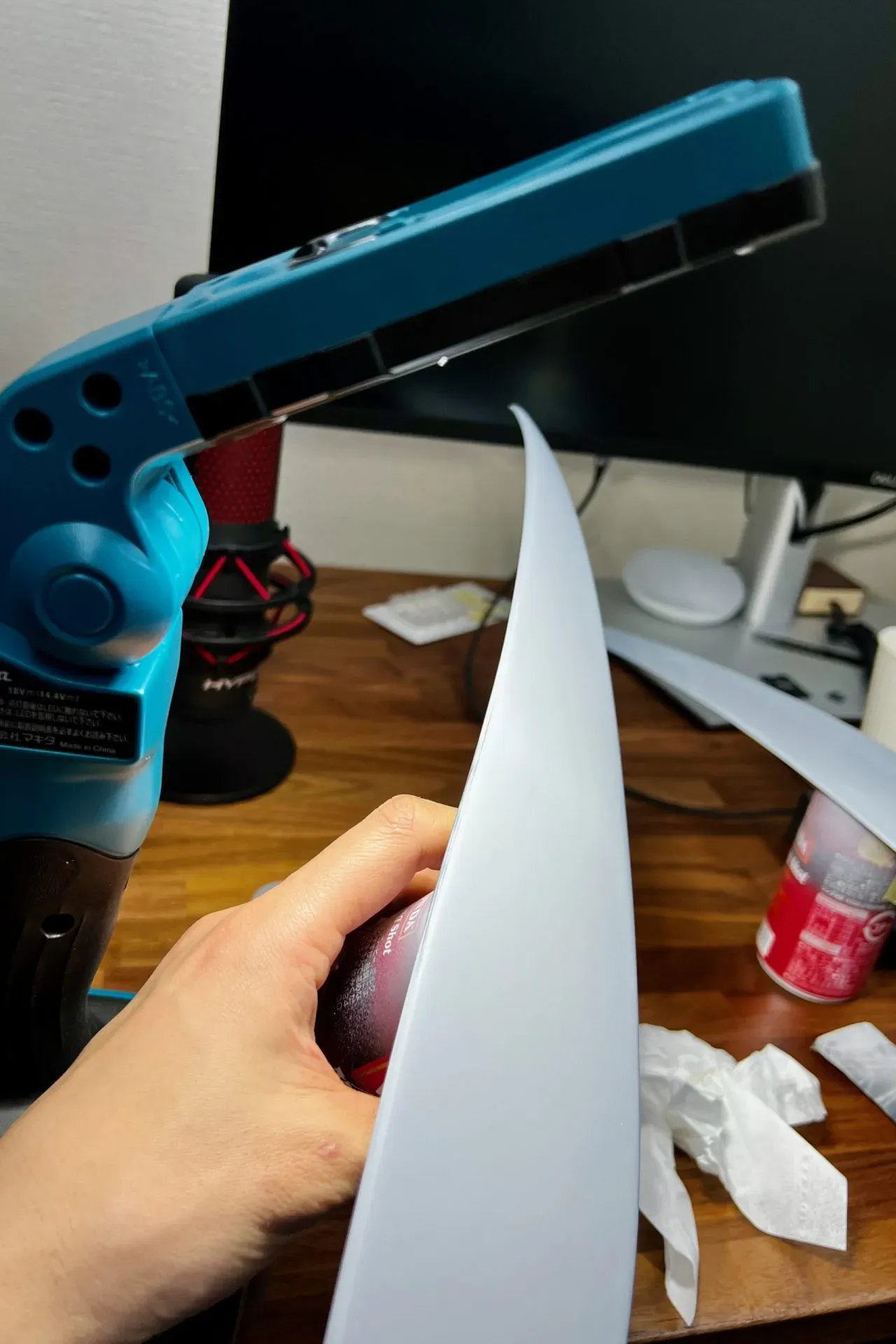 缶スプレーで車のパーツを塗装する方法NOBLESSEアイラインを実践 - 画像6
