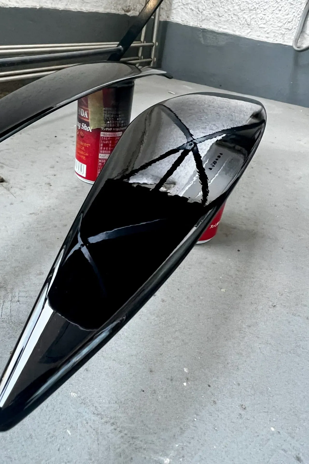 缶スプレーで車のパーツを塗装する方法NOBLESSEアイラインを実践 - 画像10