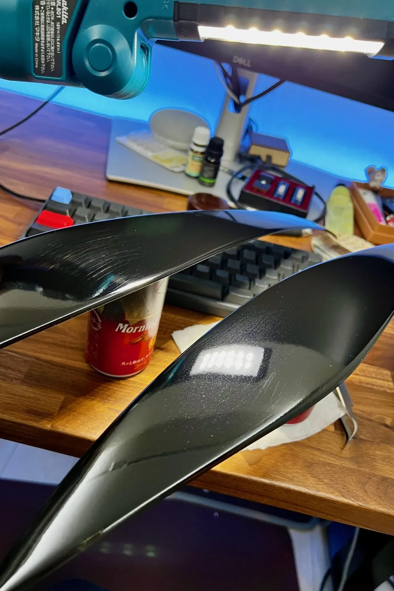 缶スプレーで車のパーツを塗装する方法NOBLESSEアイラインを実践 - 画像16