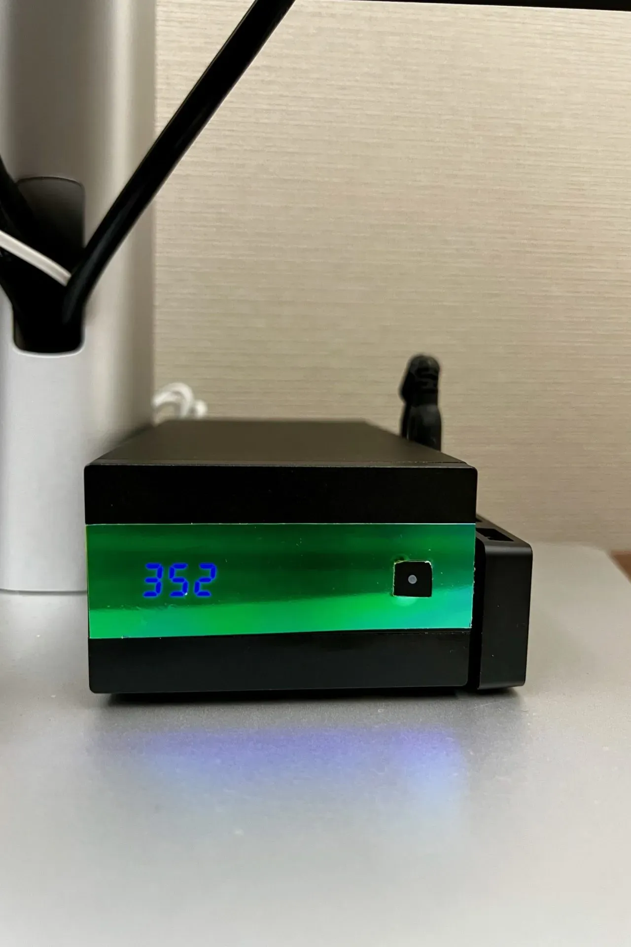 ZC33Sのフォグランプにカメレオンフィルムを貼ってIPF風にカスタム - 画像7