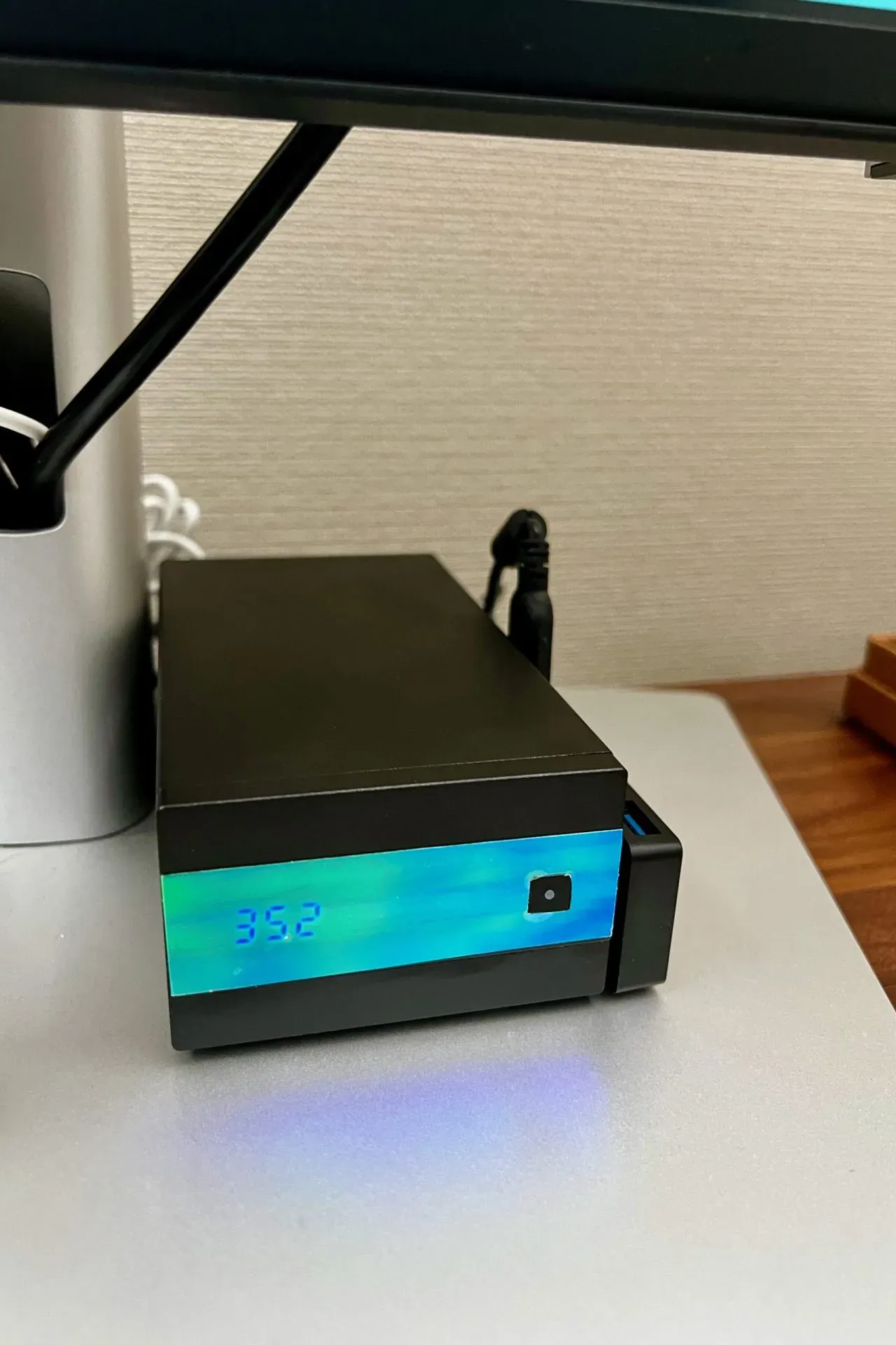 ZC33Sのフォグランプにカメレオンフィルムを貼ってIPF風にカスタム - 画像5