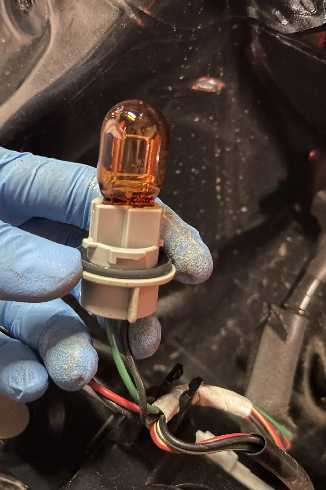 ZC33Sで抵抗器を外付けして前後ウィンカーをLED化する方法 - 画像19