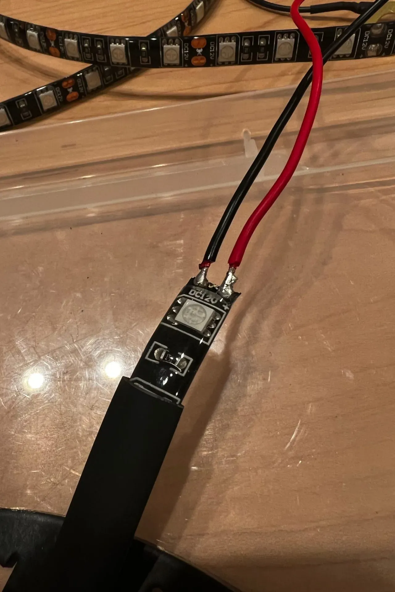 ZC33Sのフロントグリルに青色LEDテープライトを設置する方法 - 画像2