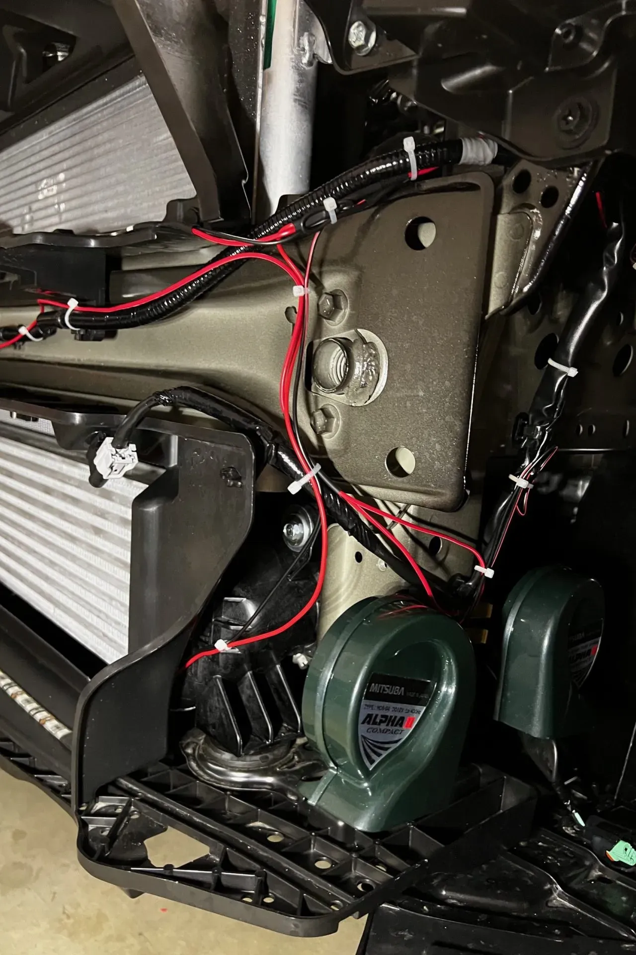 スイスポ(ZC33S)のホーン交換手順を詳しく解説DIYで簡単交換 - 画像16