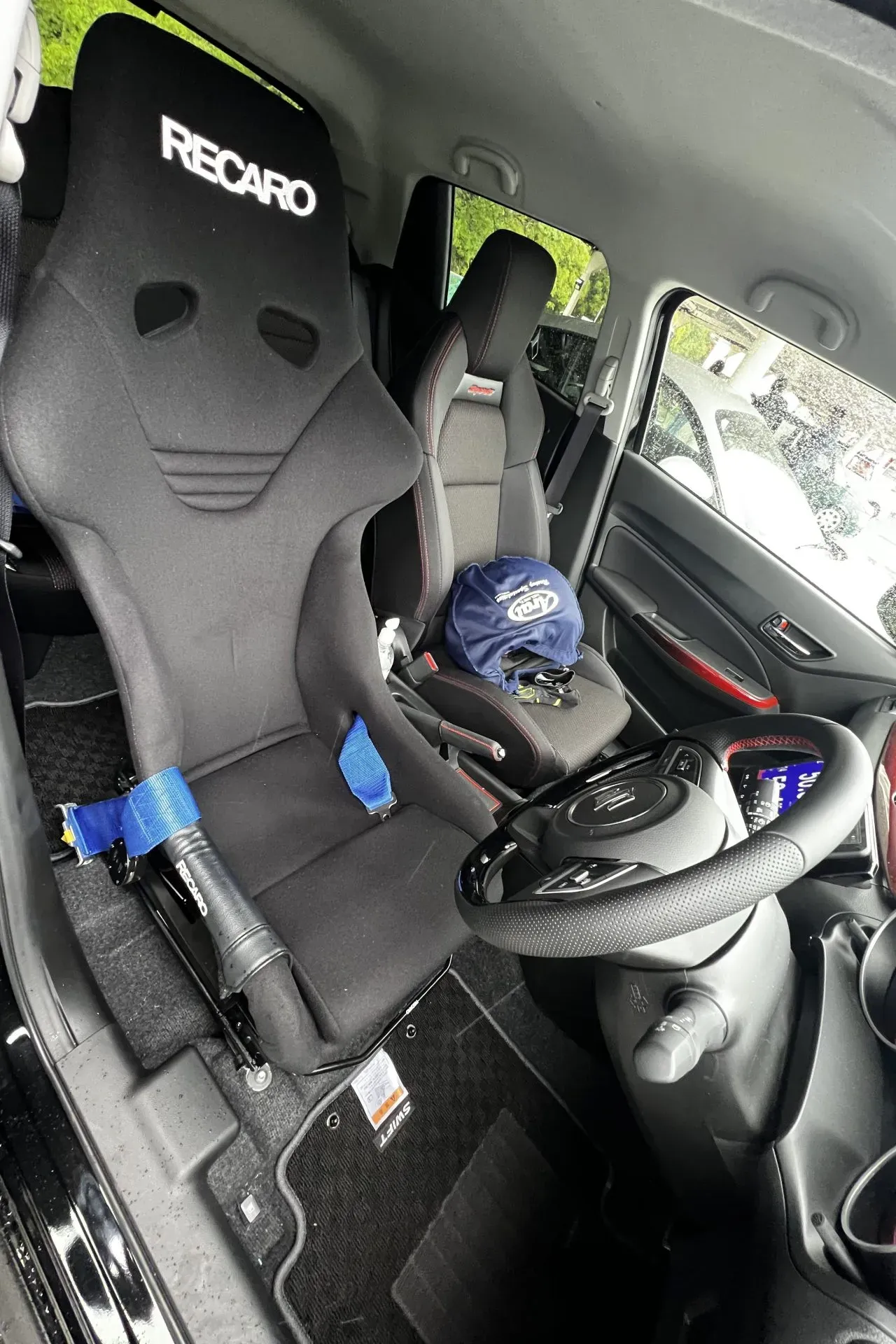 ZC33SにRECARO RS-GE フルバケットシートを導入取り付けレビュー - 画像1