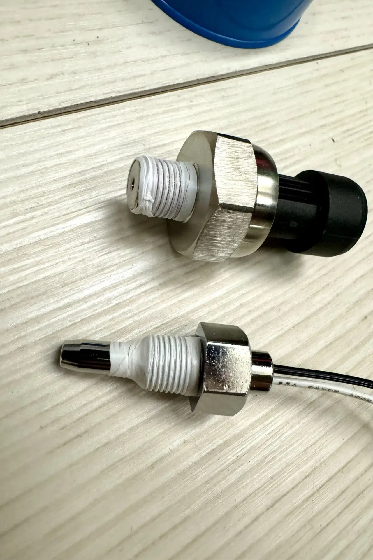 ZC33Sに3連メーター取り付け水温計・油温計・油圧計の設置方法 - 画像11
