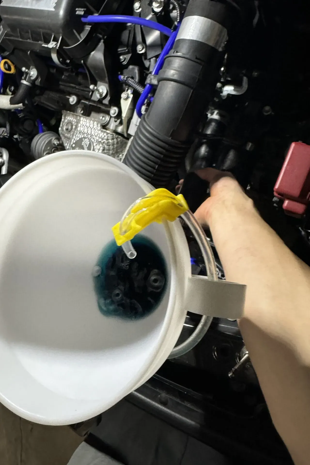 ZC33Sのクーラント(冷却液)をDIY交換する手順を詳しく解説 - 画像15