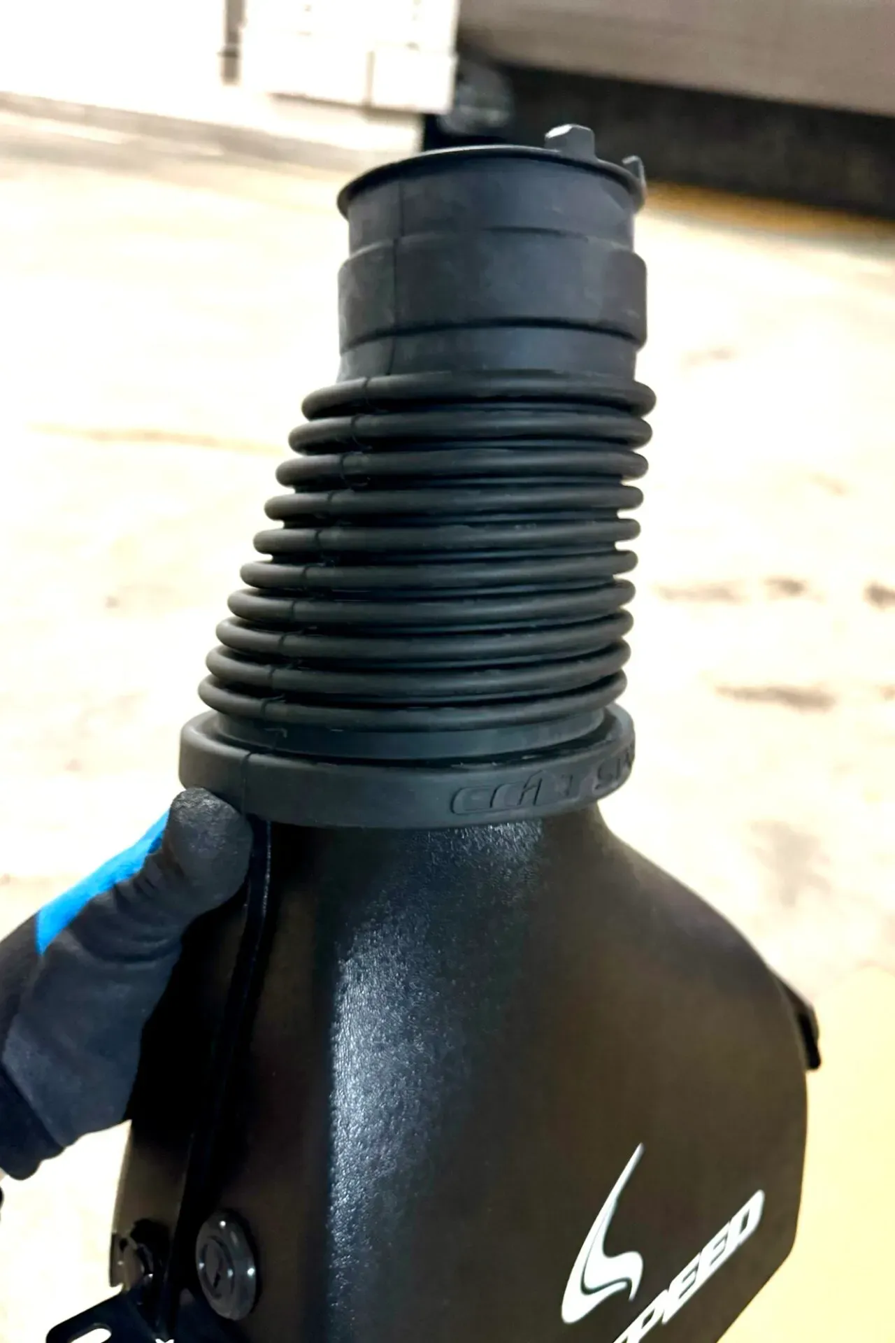 ZC33Sにコルトスピードのハイフローインテークを取り付ける方法 - 画像17