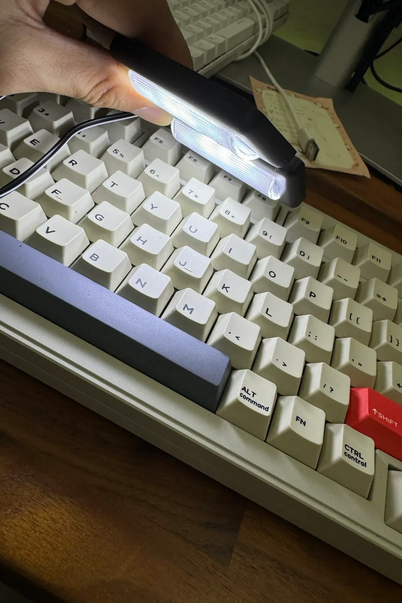 ZC33Sの後部座席に室内灯(LED)を追加する方法を解説 - 画像2