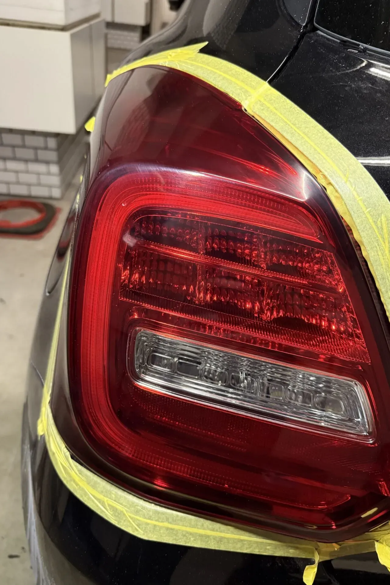 スイスポ スモークテールランプ スイフトスポーツ ZC33S テールライト