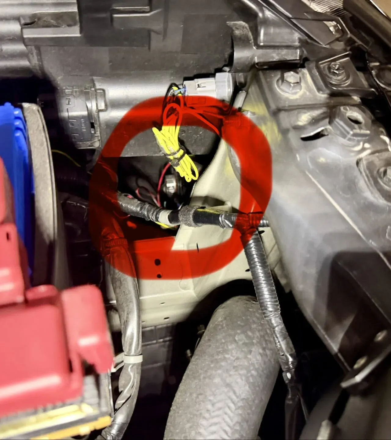 ZC33Sのフォグランプを黄色LEDバルブに交換する方法【HID屋】 - 画像11