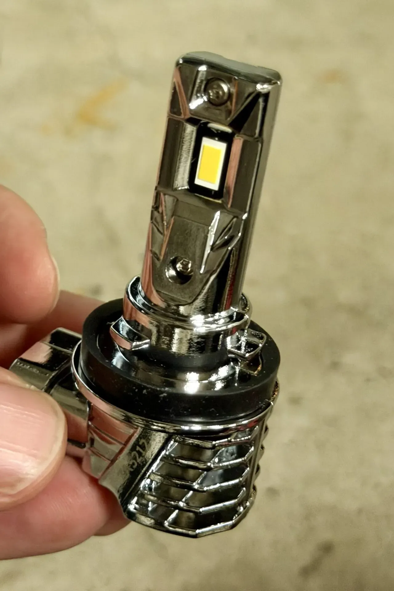 ZC33Sのフォグランプを黄色LEDバルブに交換する方法【HID屋】 - 画像8