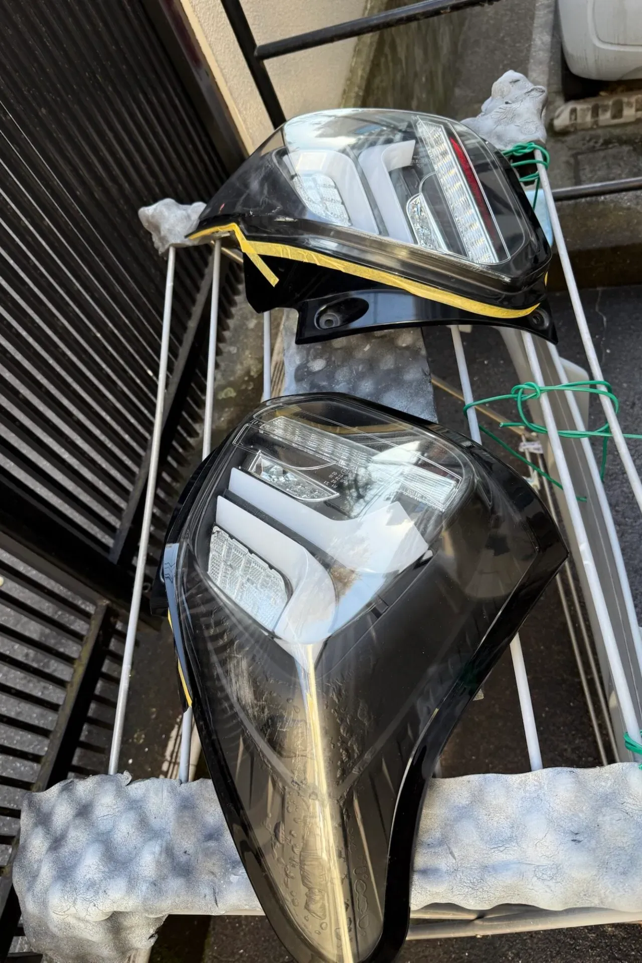 ValentiテールランプをDIYスモーク塗装手順と仕上がりレビュー - 画像1