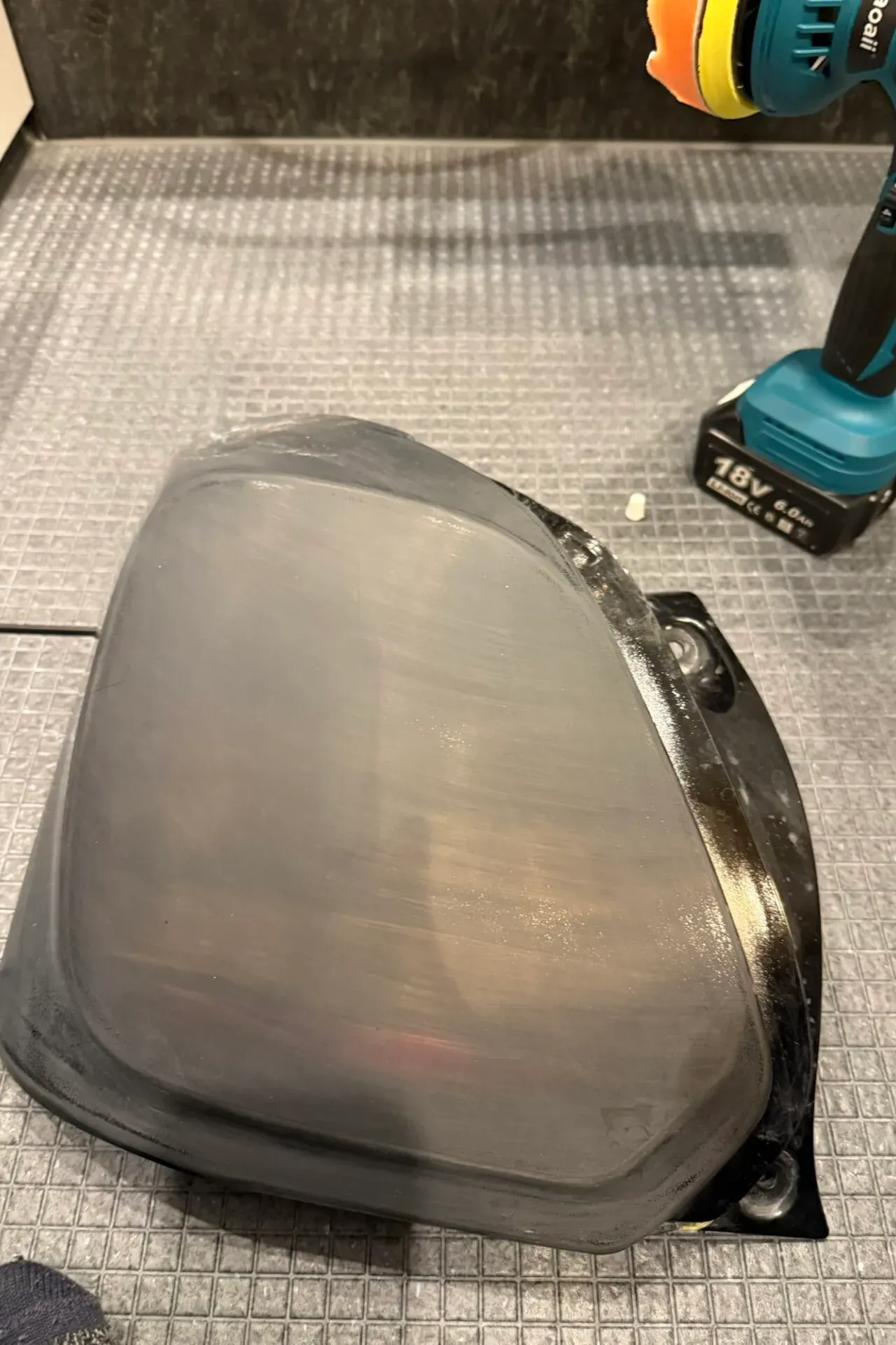 ValentiテールランプをDIYスモーク塗装手順と仕上がりレビュー - 画像16