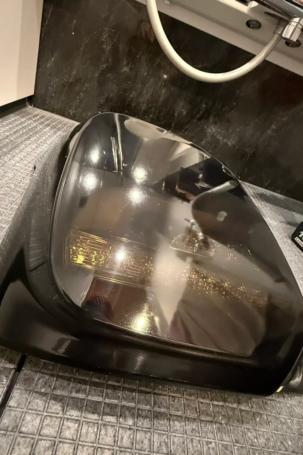 ValentiテールランプをDIYスモーク塗装手順と仕上がりレビュー - 画像21
