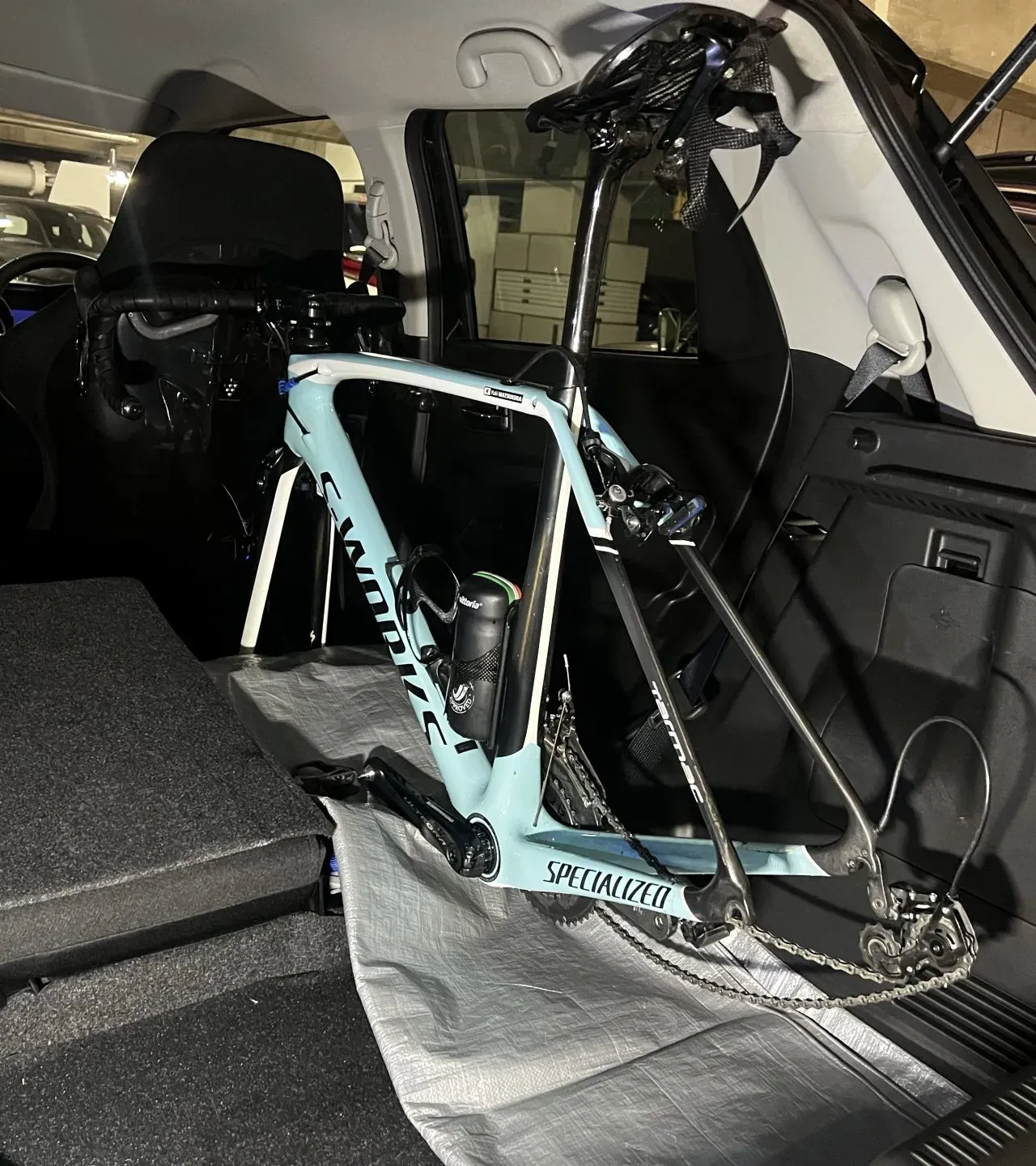 スイスポ(ZC33S)にロードバイクを車載する方法積み方を解説 - 画像1
