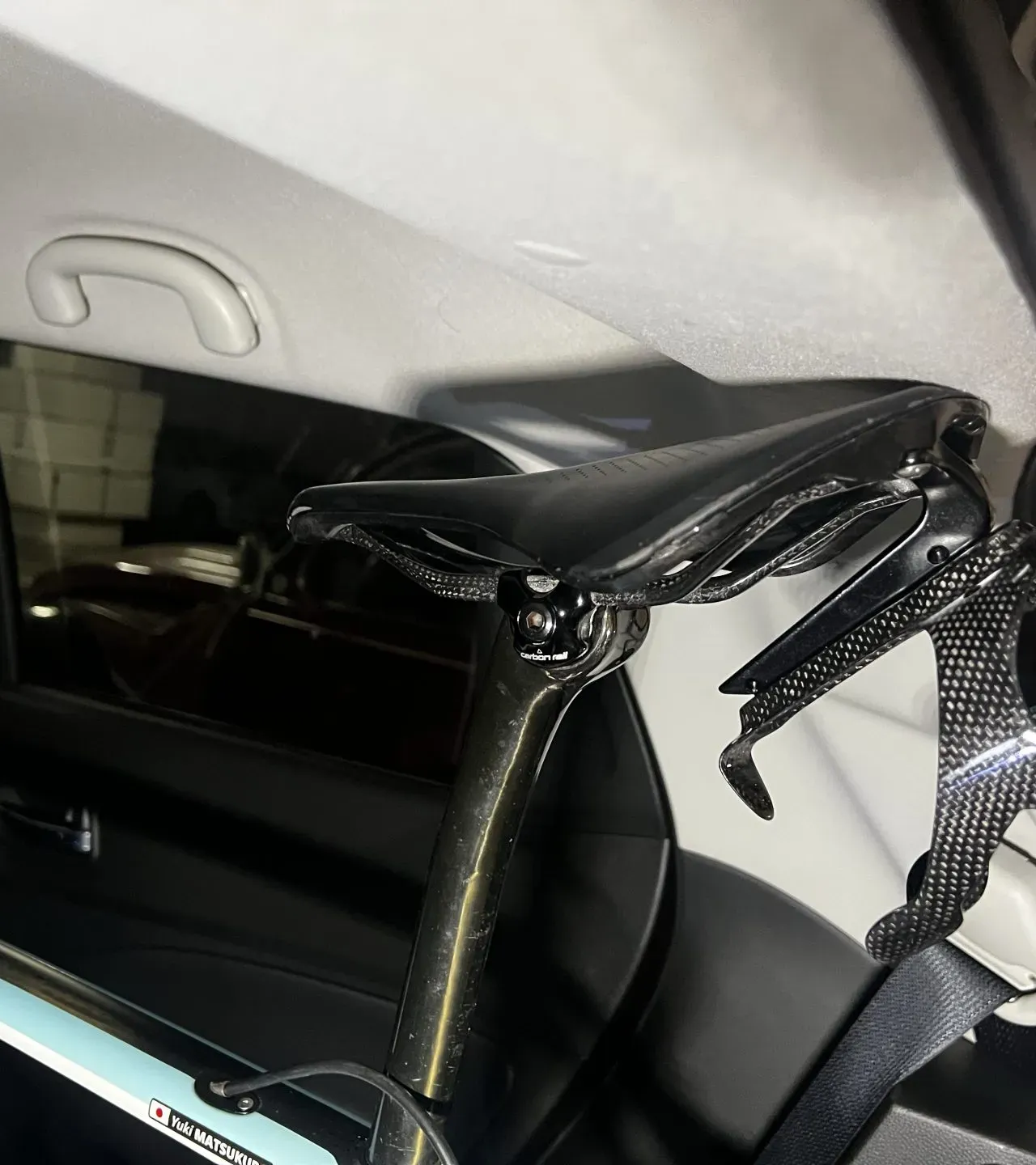 スイスポ(ZC33S)にロードバイクを車載する方法積み方を解説 - 画像2