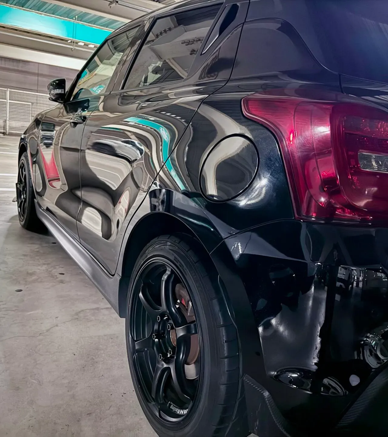 ADVAN Racing RG-4 17inch 7.5J inset +48 PCD 114.3
(zc33s swift sport)